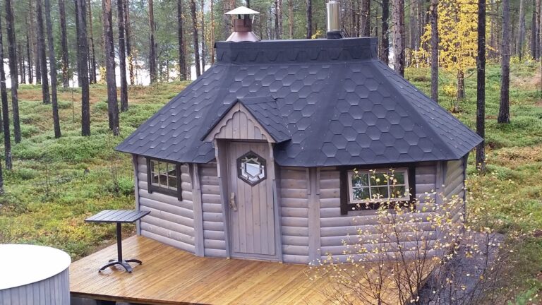 Grillkota saunalla Meija 15